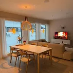 Finnish Design With Outdoor Jacuzzi Villa Rovaniemi