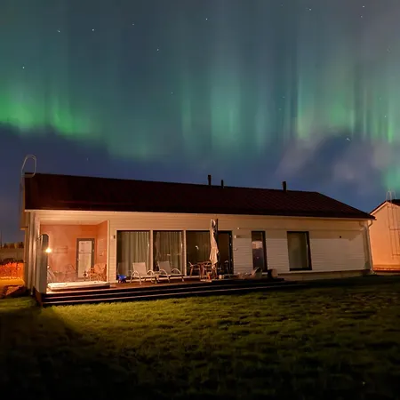 Finnish Design With Outdoor Jacuzzi Villa