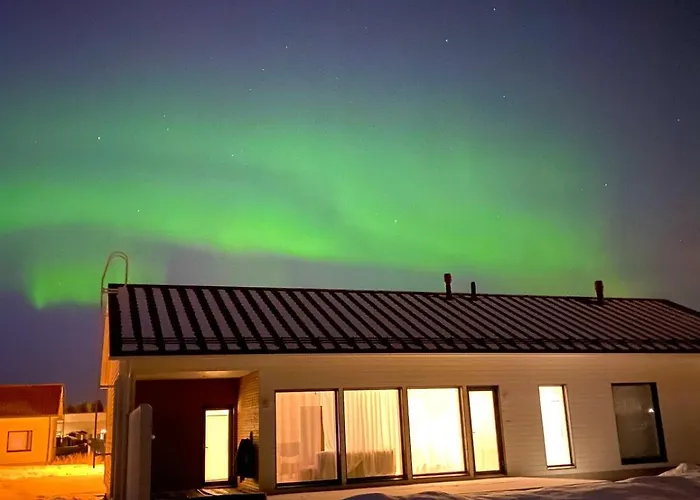 Villa Finnish Design With Outdoor Jacuzzi Rovaniemi