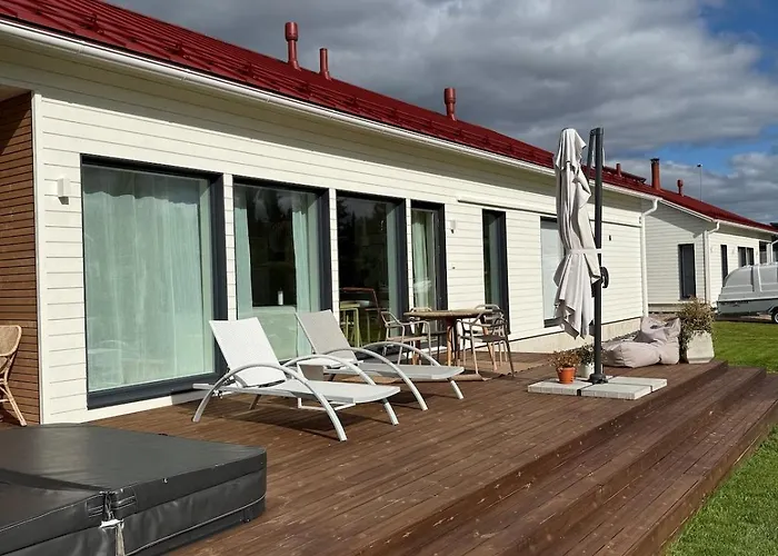 Finnish Design With Outdoor Jacuzzi *