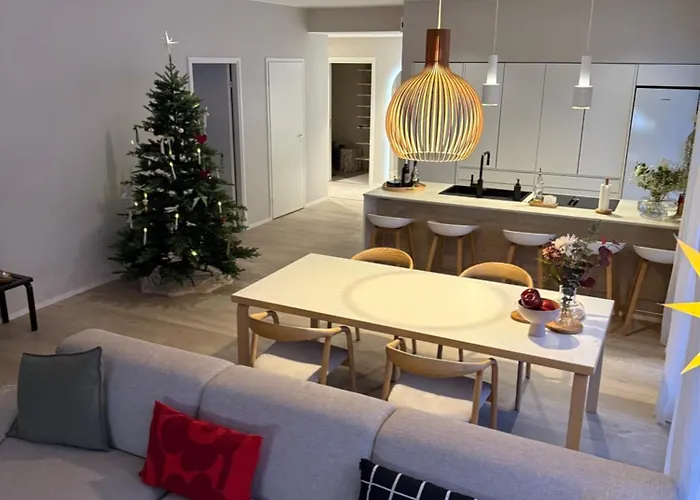 Finnish Design With Outdoor Jacuzzi *